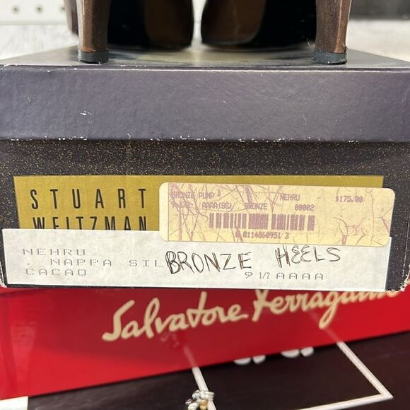 Stewart Weitzman Vintage Bronze Heels size 9.5AAAA- 2.5” heels -great condition! - Picture 6 of 11